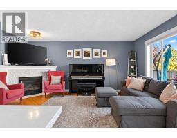 Bedroom - 38 Somerside Crescent Sw, Calgary, AB T2Y4G8 Photo 8