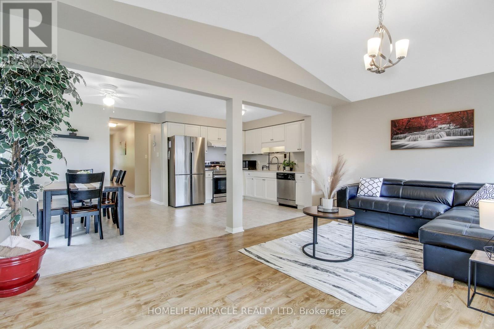 1827 BLOOM CRESCENT, London North (North C) — photo 10