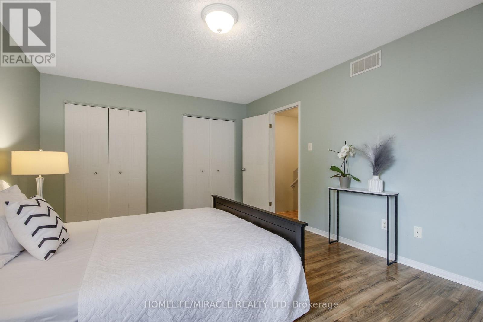 1827 Bloom Crescent — photo 15