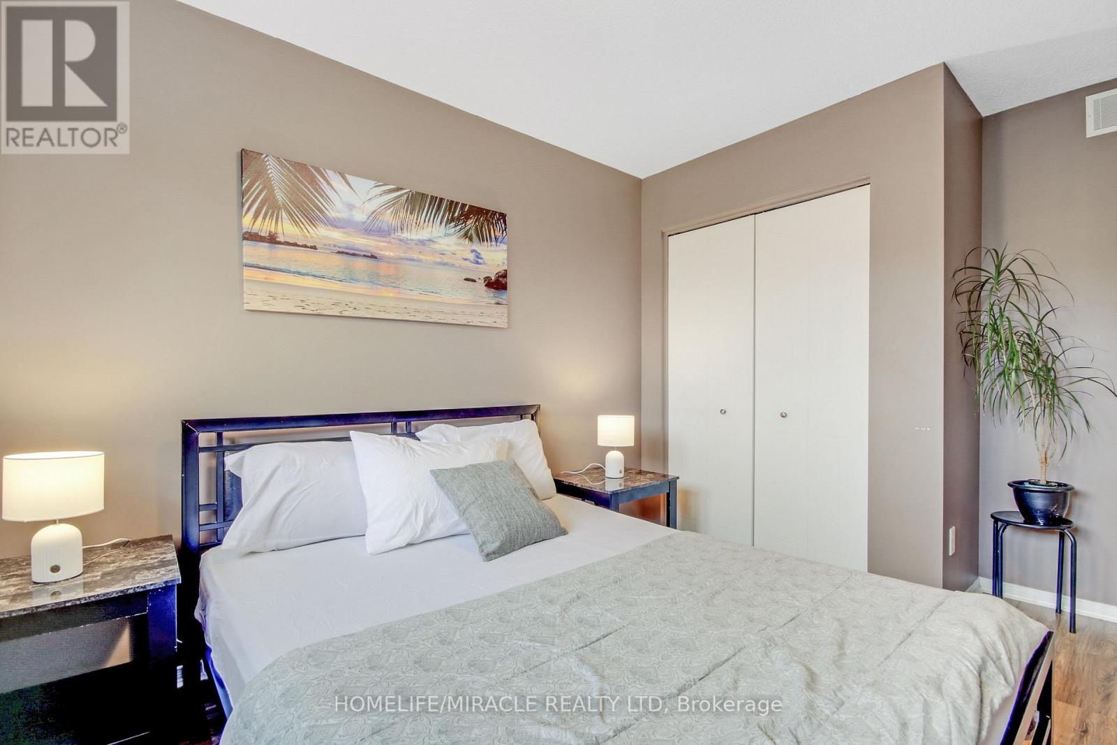 1827 Bloom Crescent — photo 19