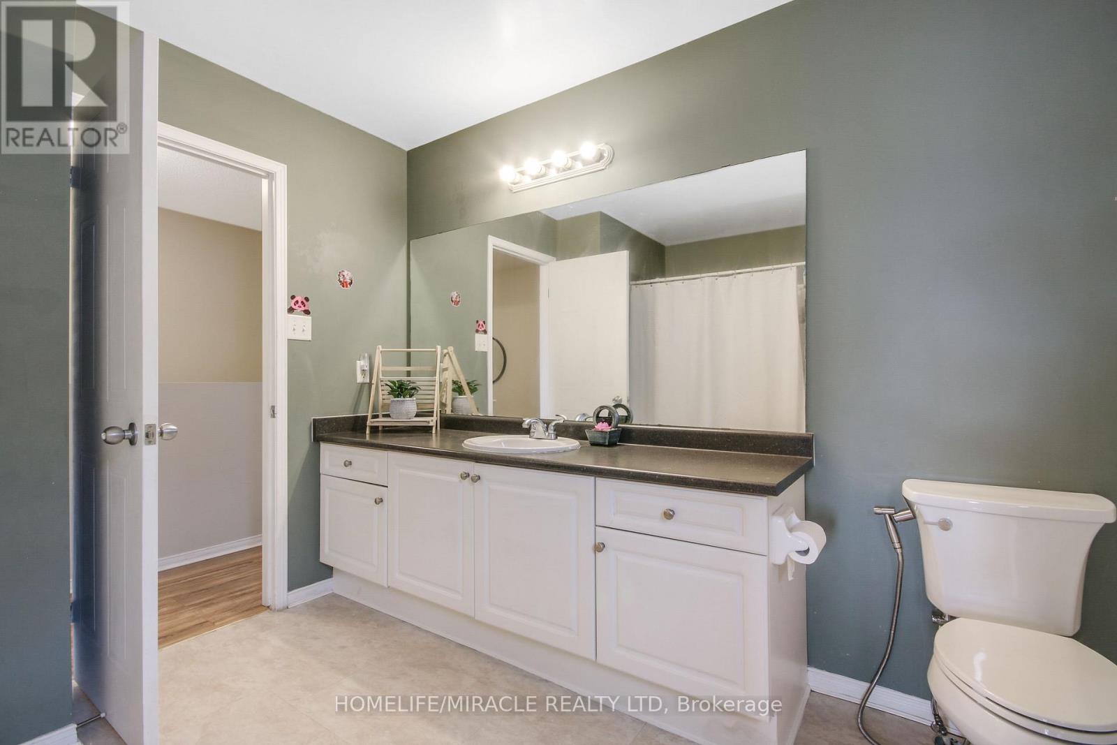 1827 Bloom Crescent — photo 20