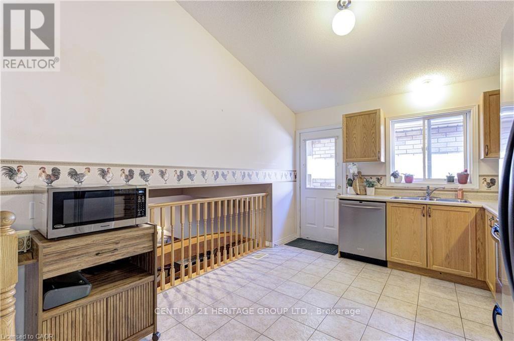 78 SULMONA DRIVE, Hamilton (Broughton) — photo 9