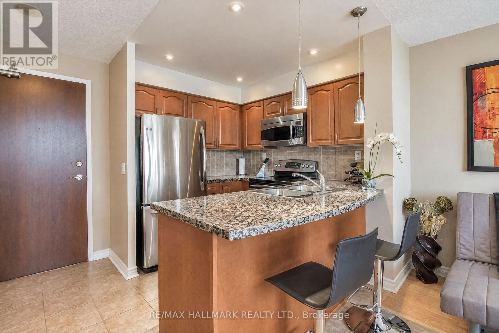 5 Michael Power Place — photo 12