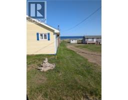 3272 Hwy 305, photo 2