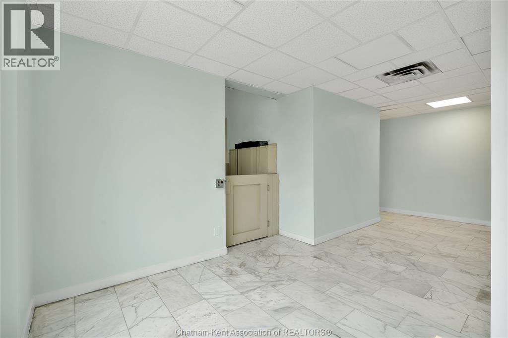 1585 Ouellette AVENUE, Windsor — photo 9