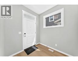 5pc Bathroom - 547 Mercado Avenue Se, Calgary, AB T3M4C9 Photo 11