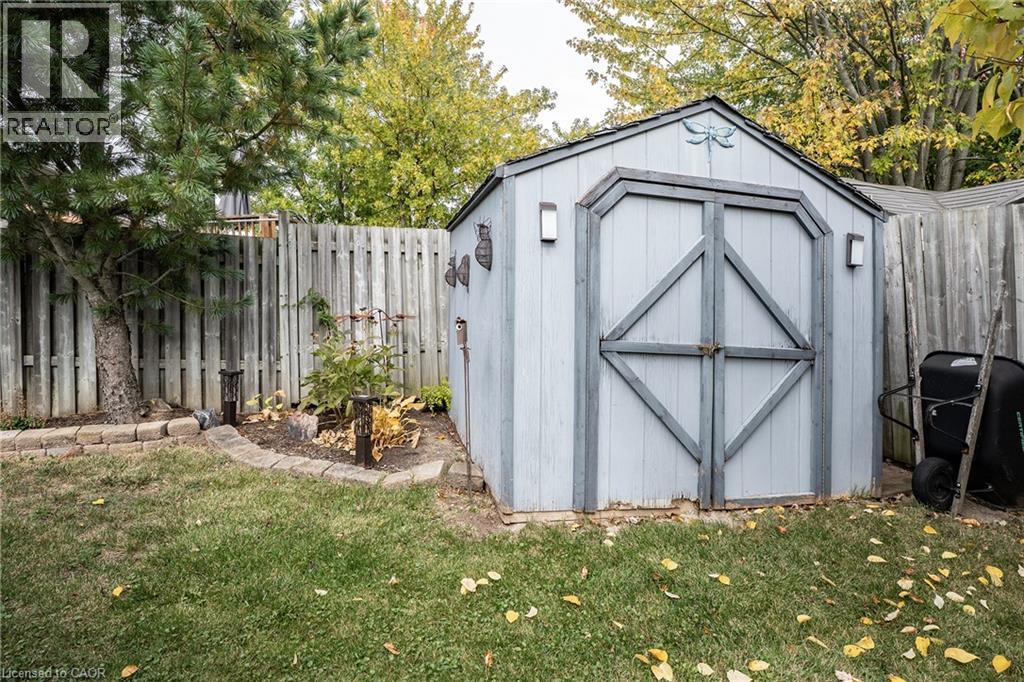 6 Stuart Street — photo 28