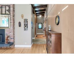Entrance - 8508 Emard Terr, North Saanich, BC V8L1K3 Photo 15