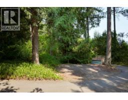 8508 Emard Terr, North Saanich, BC V8L1K3 Photo 69