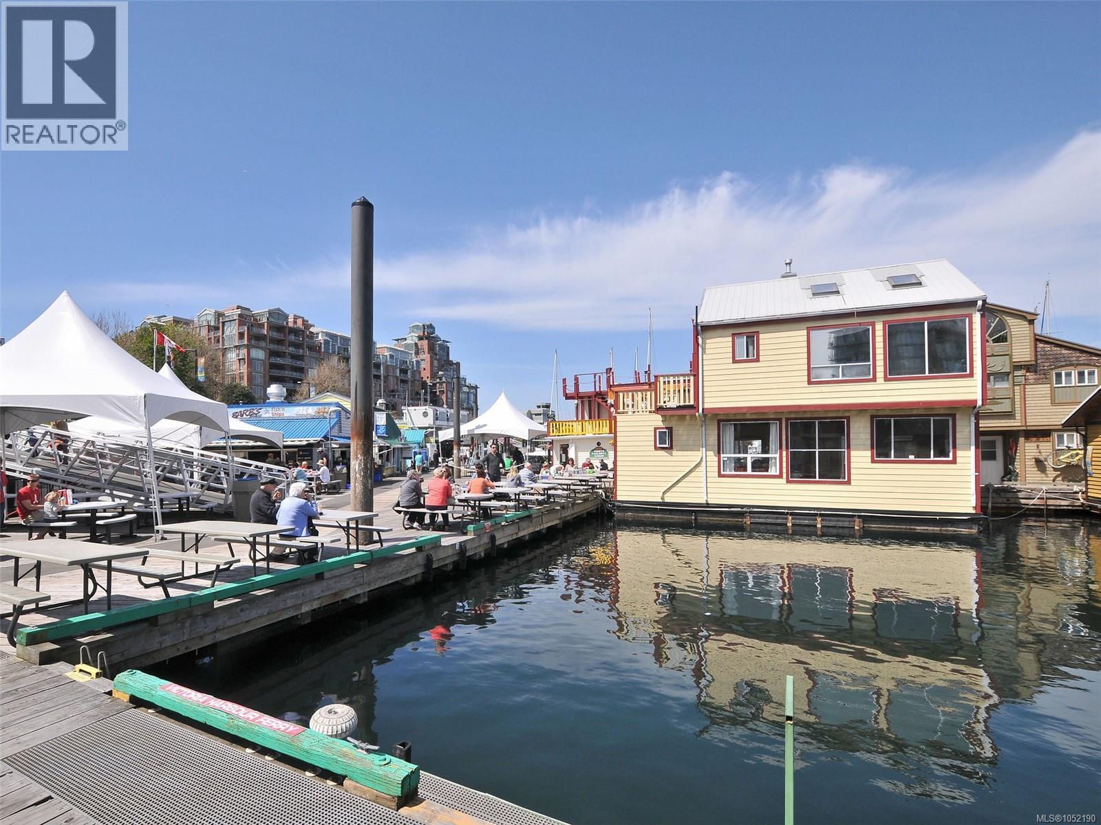 134 Clarence St - 55