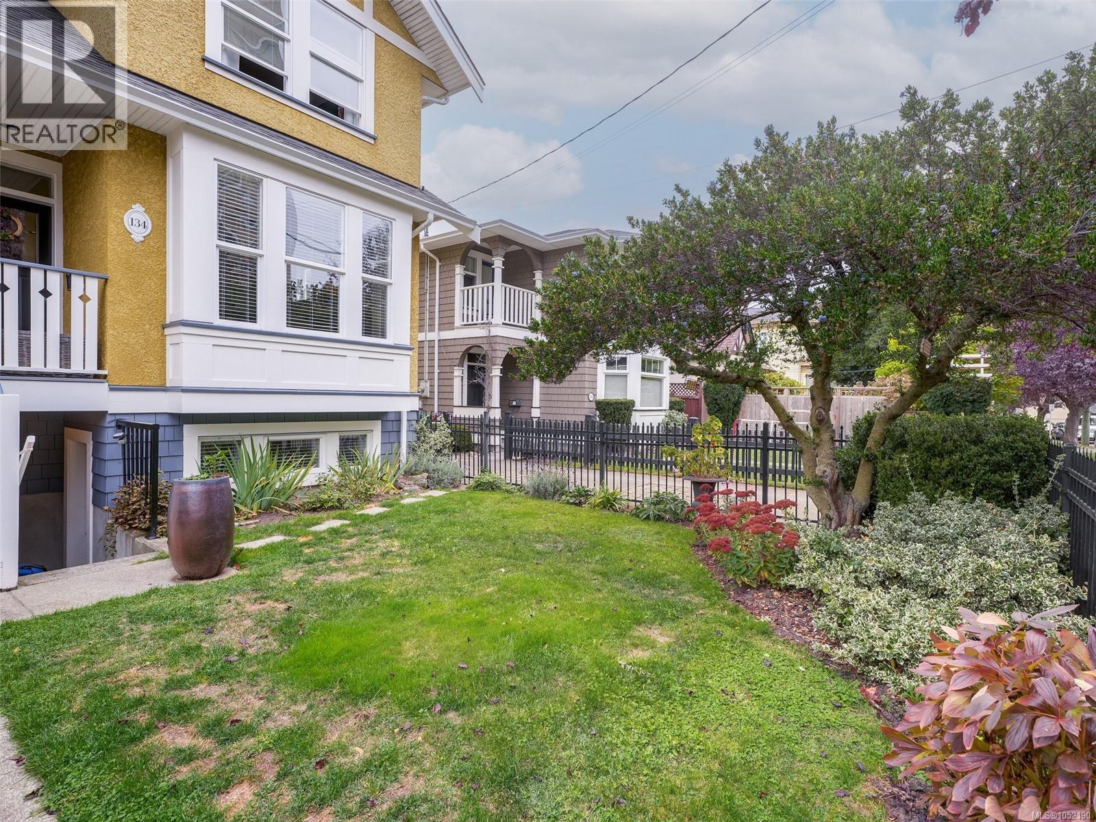 134 Clarence St - 37