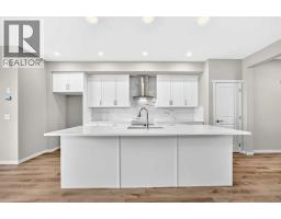 4pc Bathroom - 1302 Mahogany Boulevard Se, Calgary, AB T3M4E3 Photo 16