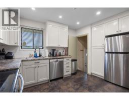 3pc Bathroom - 881 Mcgillivray Street, Kamloops, BC V2B5R5 Photo 10