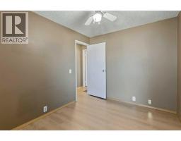 28, 76 Cedardale Crescent SW - photo 18