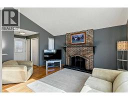 28, 76 Cedardale Crescent SW - photo 4