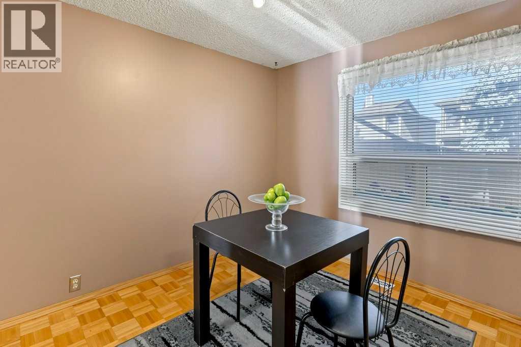 #28 76 Cedardale Crescent SW - 10
