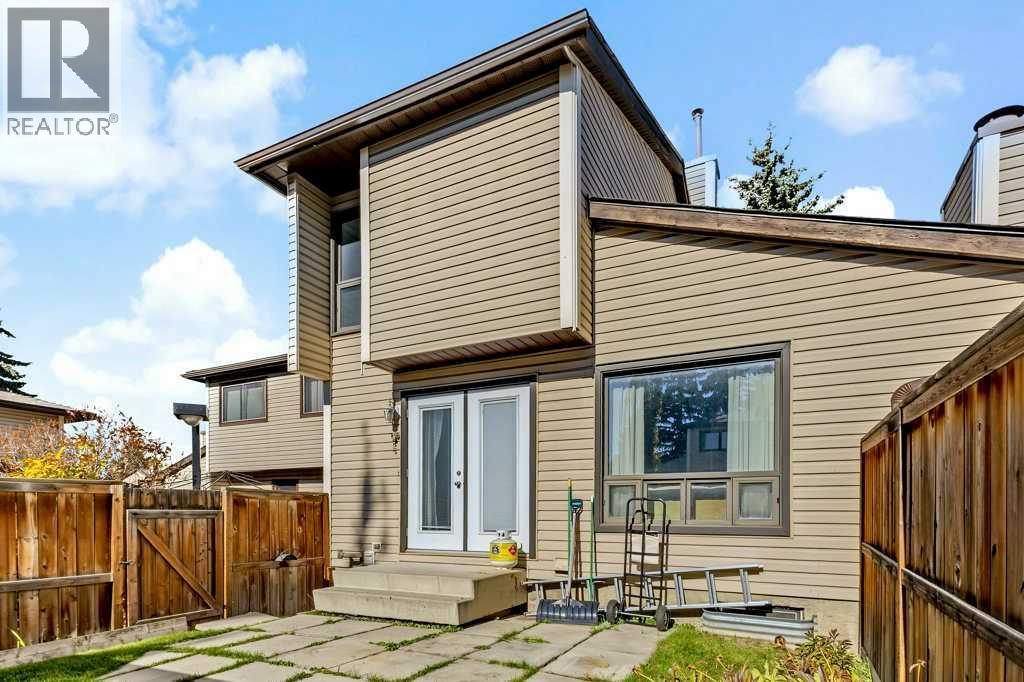 #28 76 Cedardale Crescent SW - 23