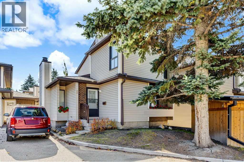 #28 76 Cedardale Crescent SW - 1