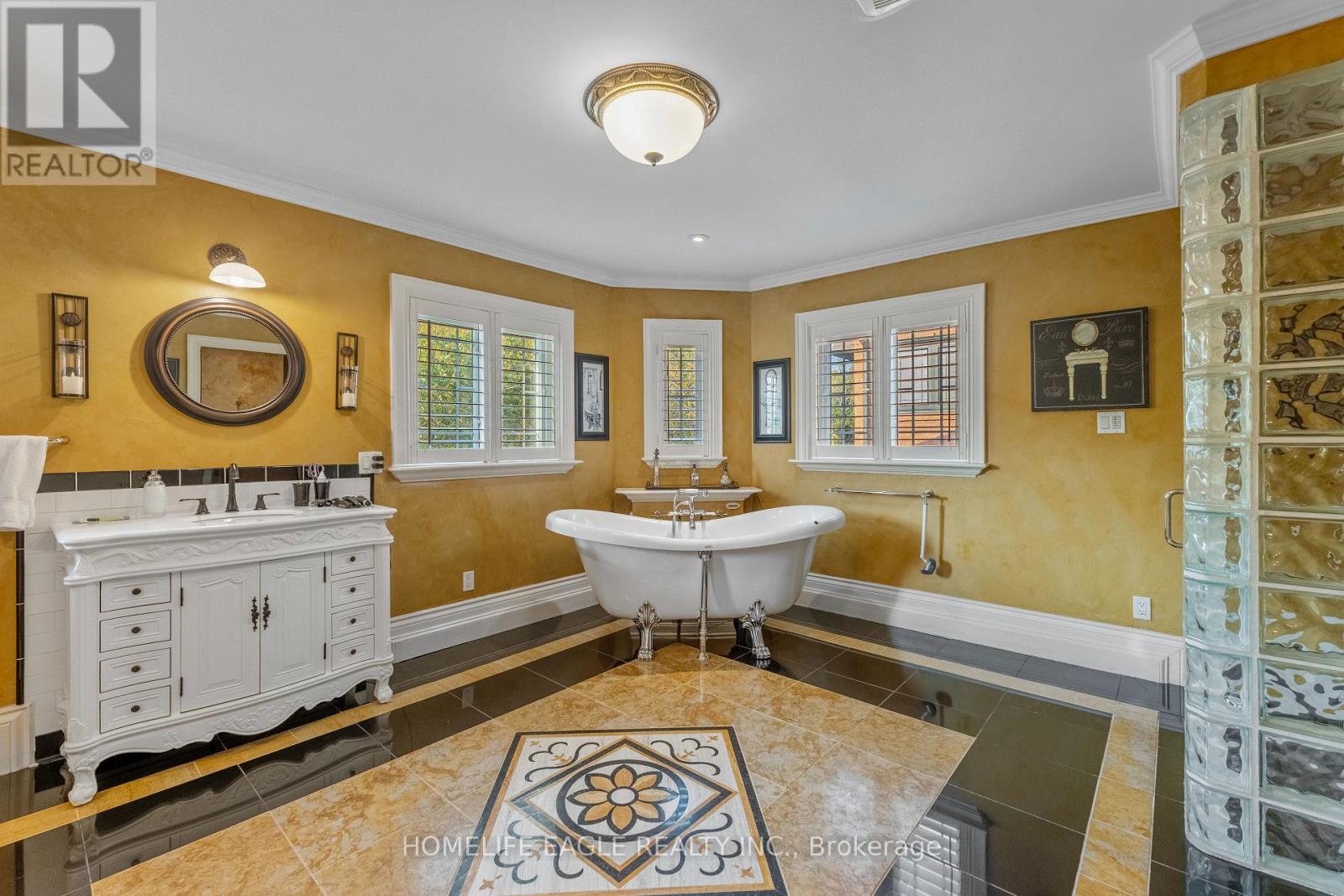 82 Roberson Drive — photo 23