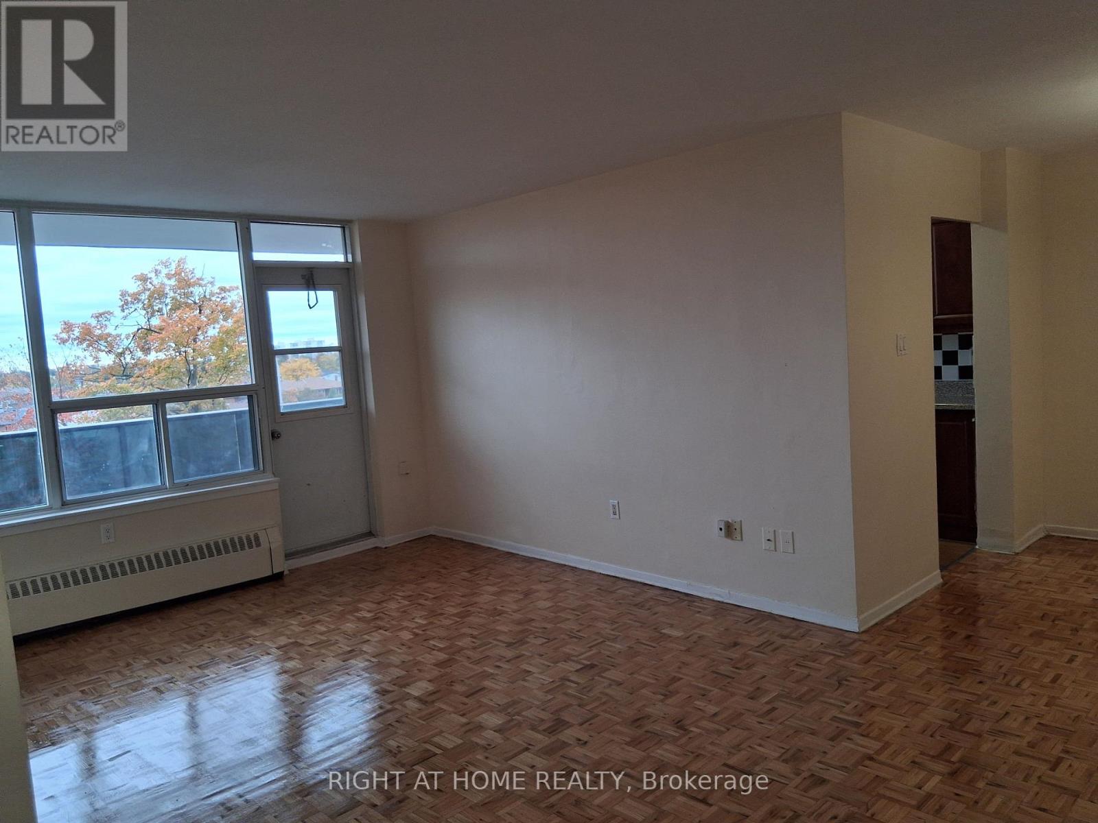 235 Grandravine Drive — photo 8