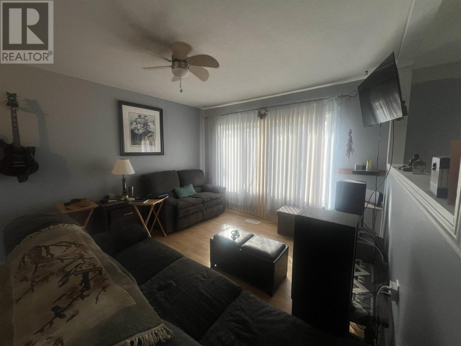 14 Hoatson ST - 17