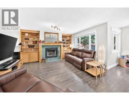 2pc Bathroom - 249 Chinook Drive, Cochrane, AB T4C1E4 Photo 15