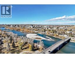 4pc Bathroom - 1309 10 Avenue Se, Calgary, AB T2G0W8 Photo 6
