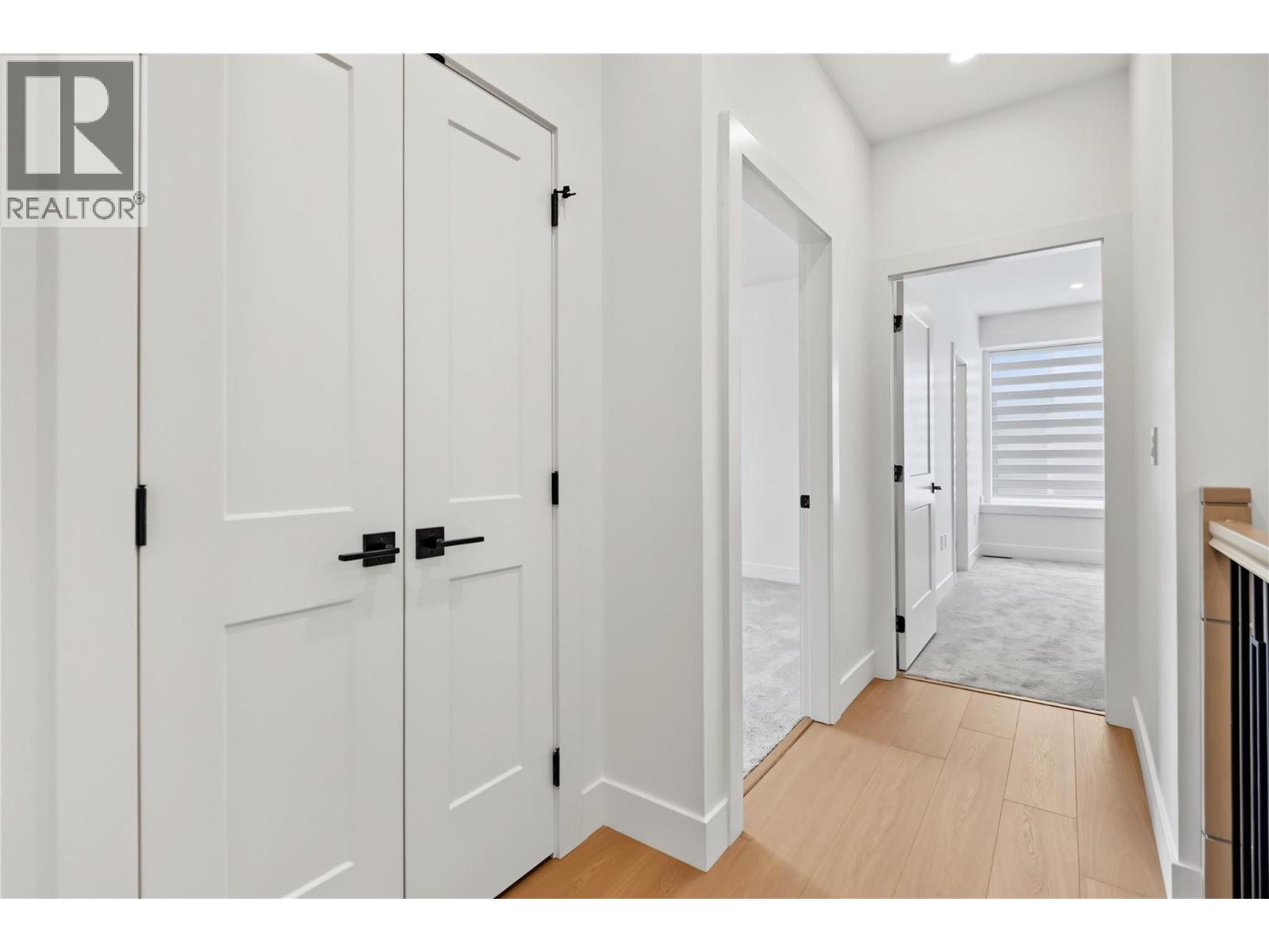302 Sumac Road W - 21