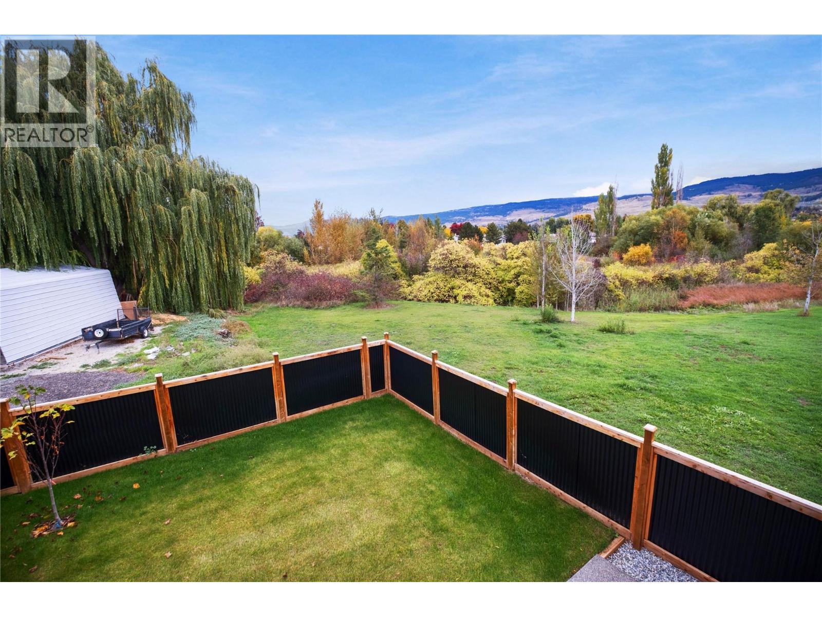 302 Sumac Road W - 35