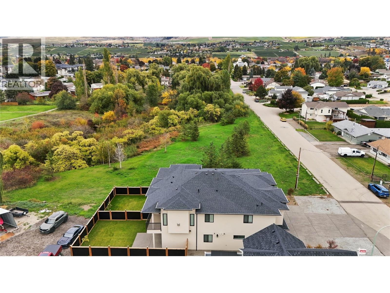 302 Sumac Road W - 7