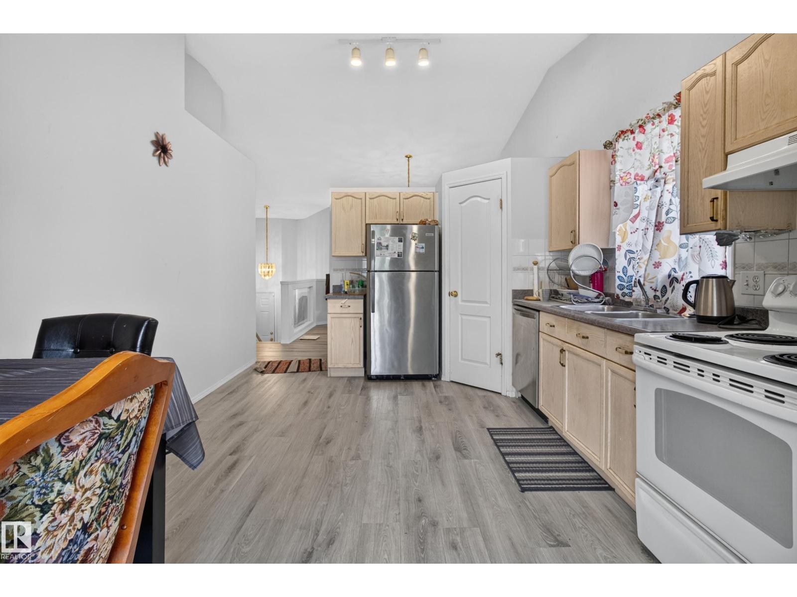 13111 36 Street NW, photo 16