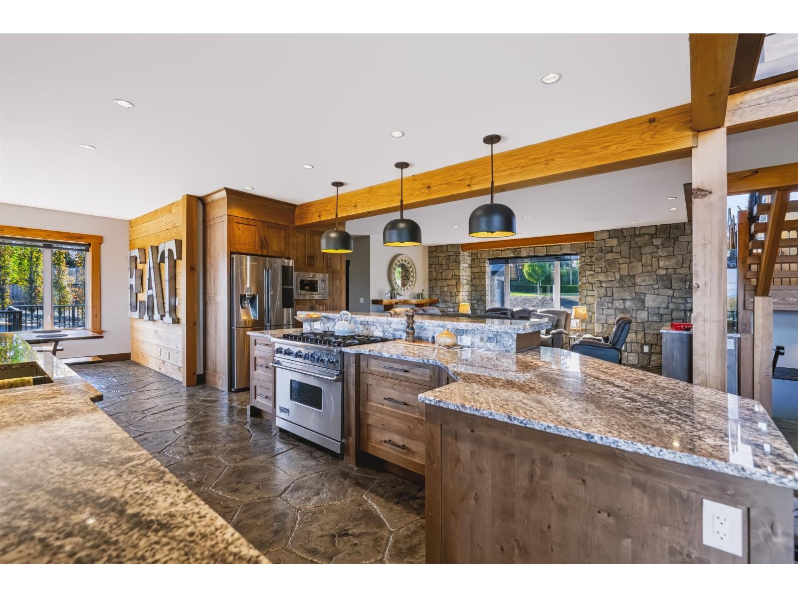7 Bed, 5 Bath House for Sale in Abbotsford – 7460 BRADNER ROAD, Abbotsford – MLS# R3174686 - Image 8