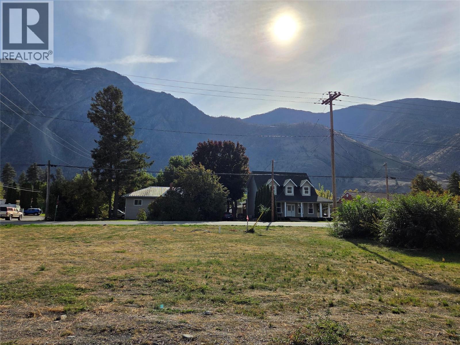  426 10th Avenue, Keremeos - Image 1