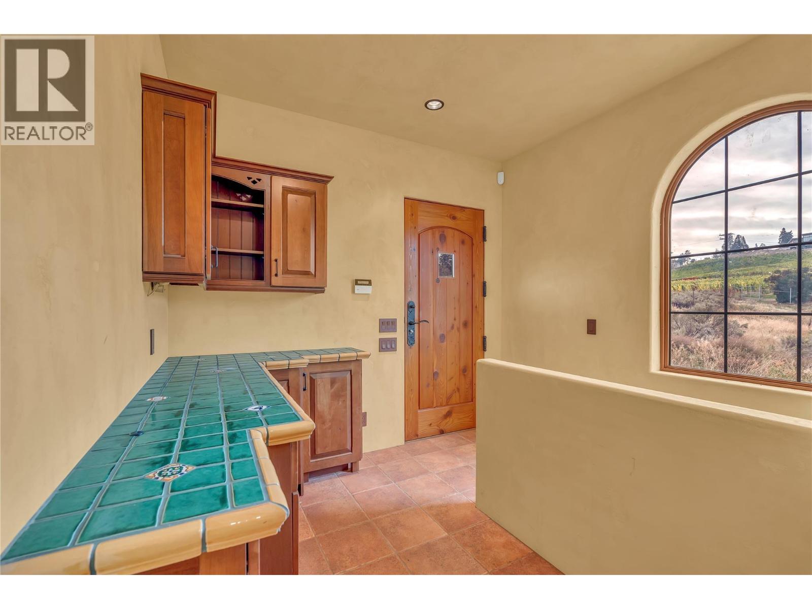  18005 Whitfield Road, Summerland