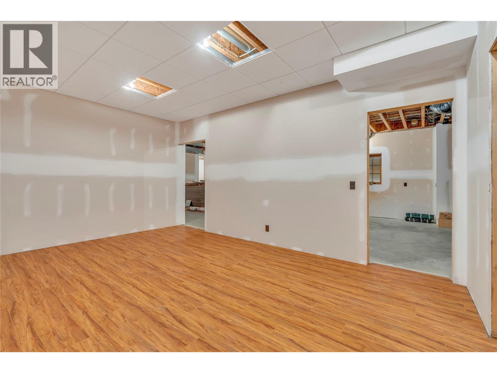  18005 Whitfield Road, Summerland