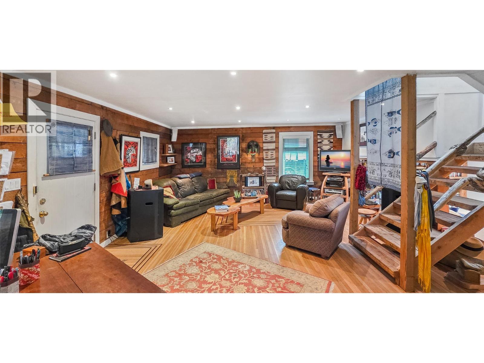 468 Sixth Avenue - 23
