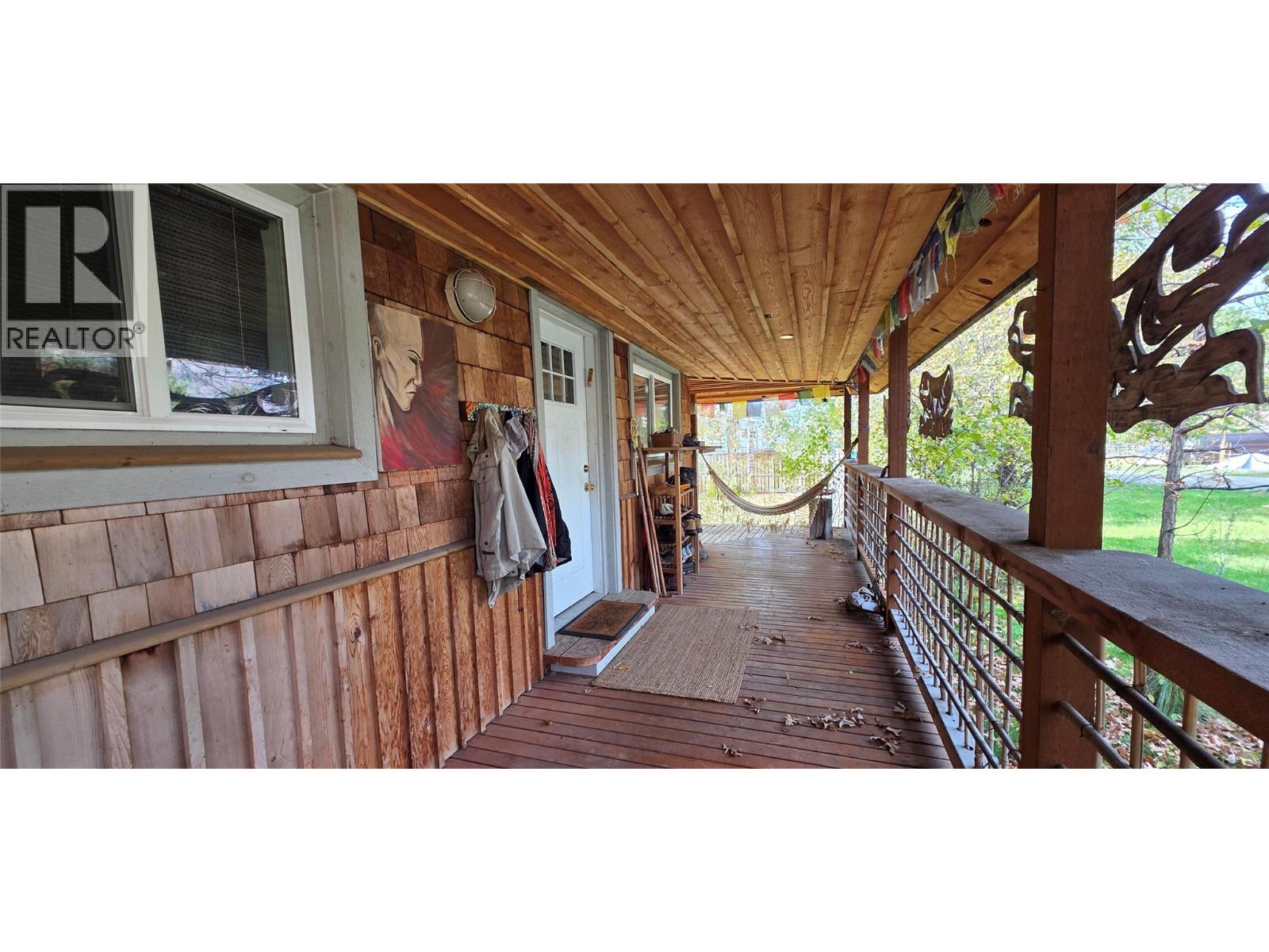 468 Sixth Avenue - 73