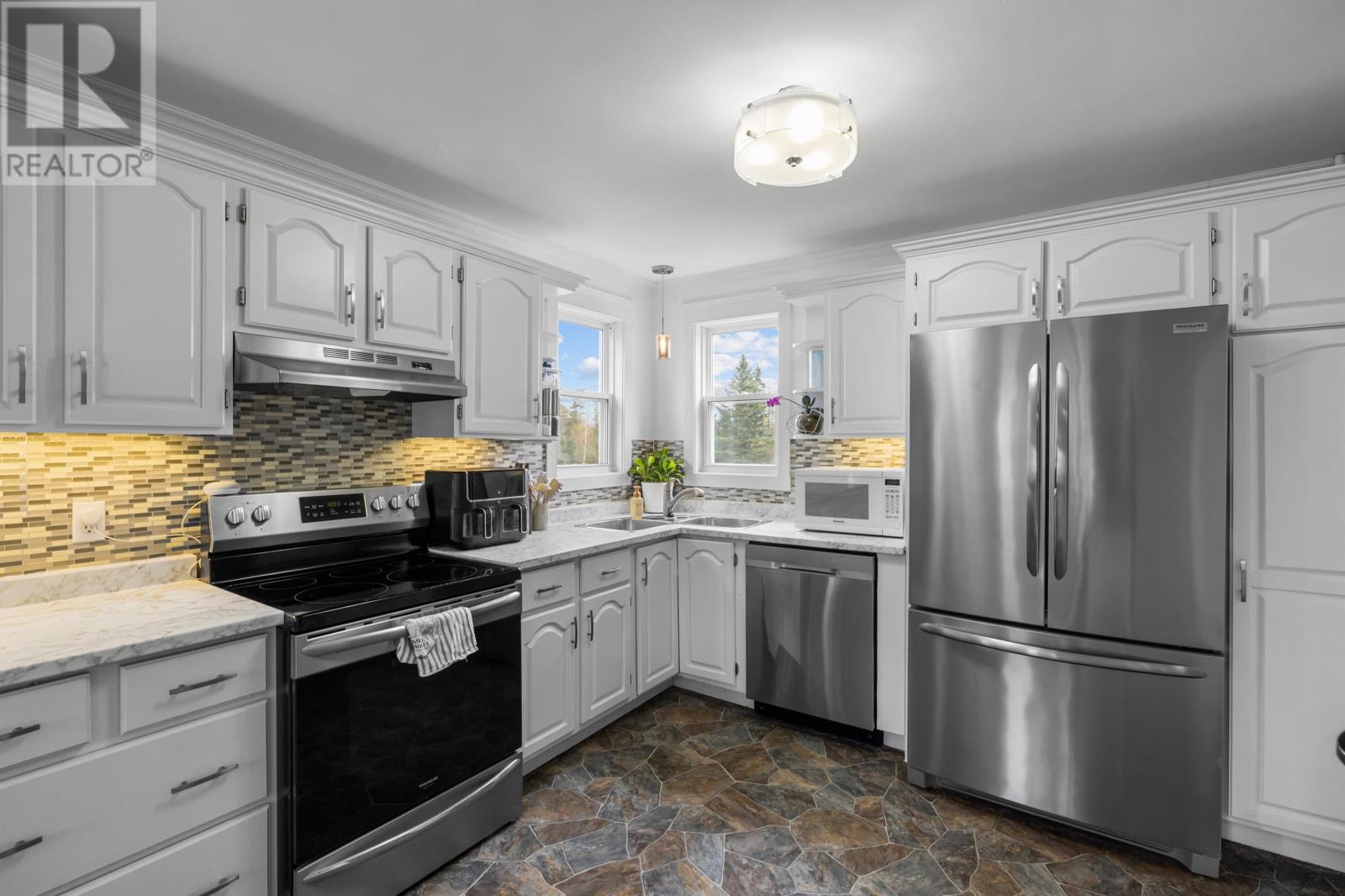 490 South Drive - 18