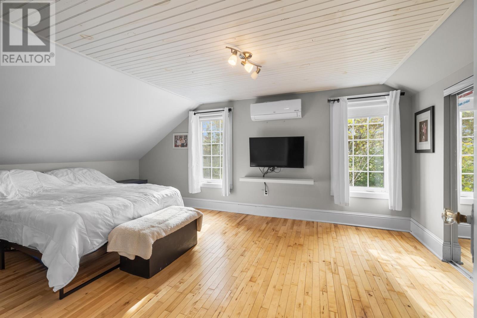 490 South Drive - 23