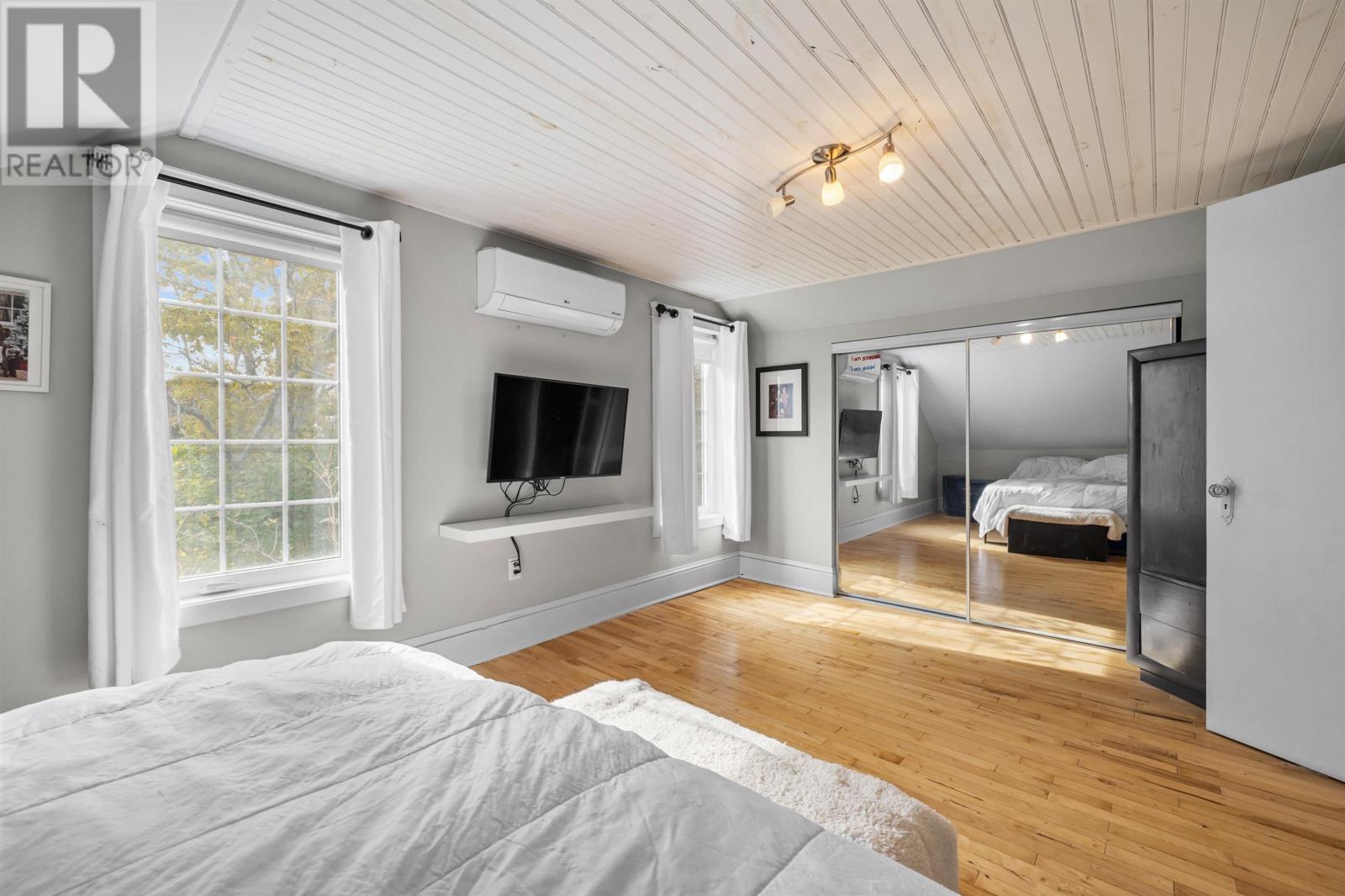 490 South Drive - 25