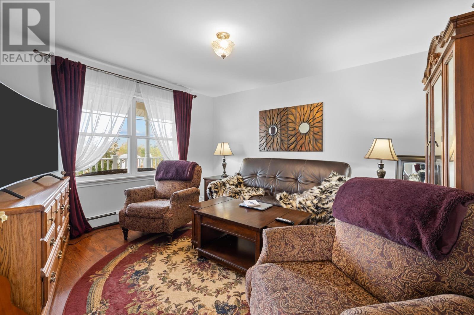 472 Bradford Road - 12
