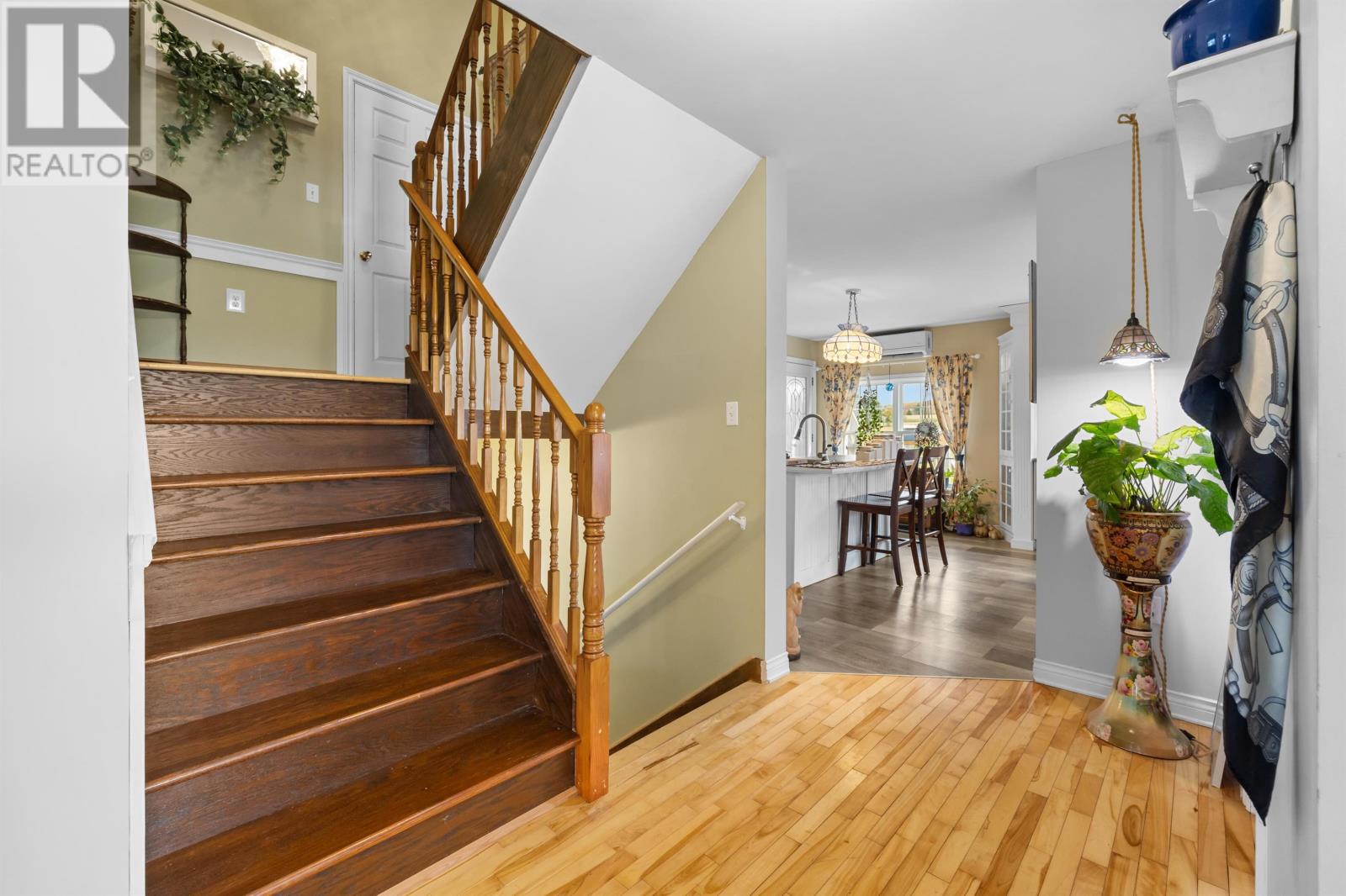 472 Bradford Road - 23