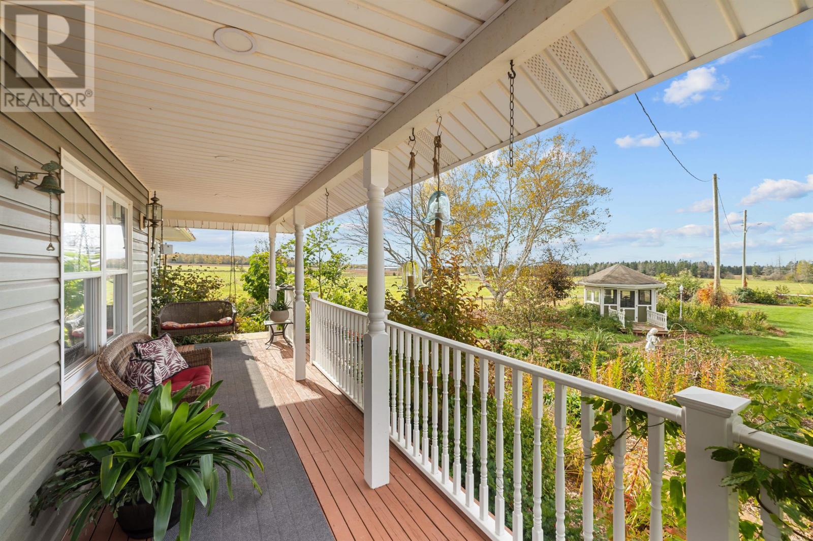 472 Bradford Road - 4