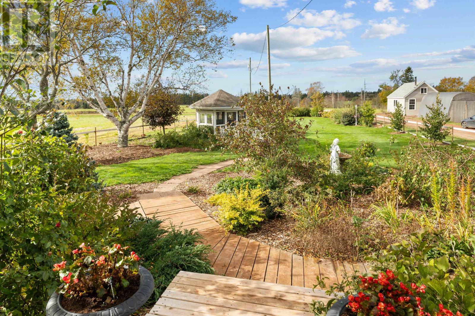 472 Bradford Road - 43