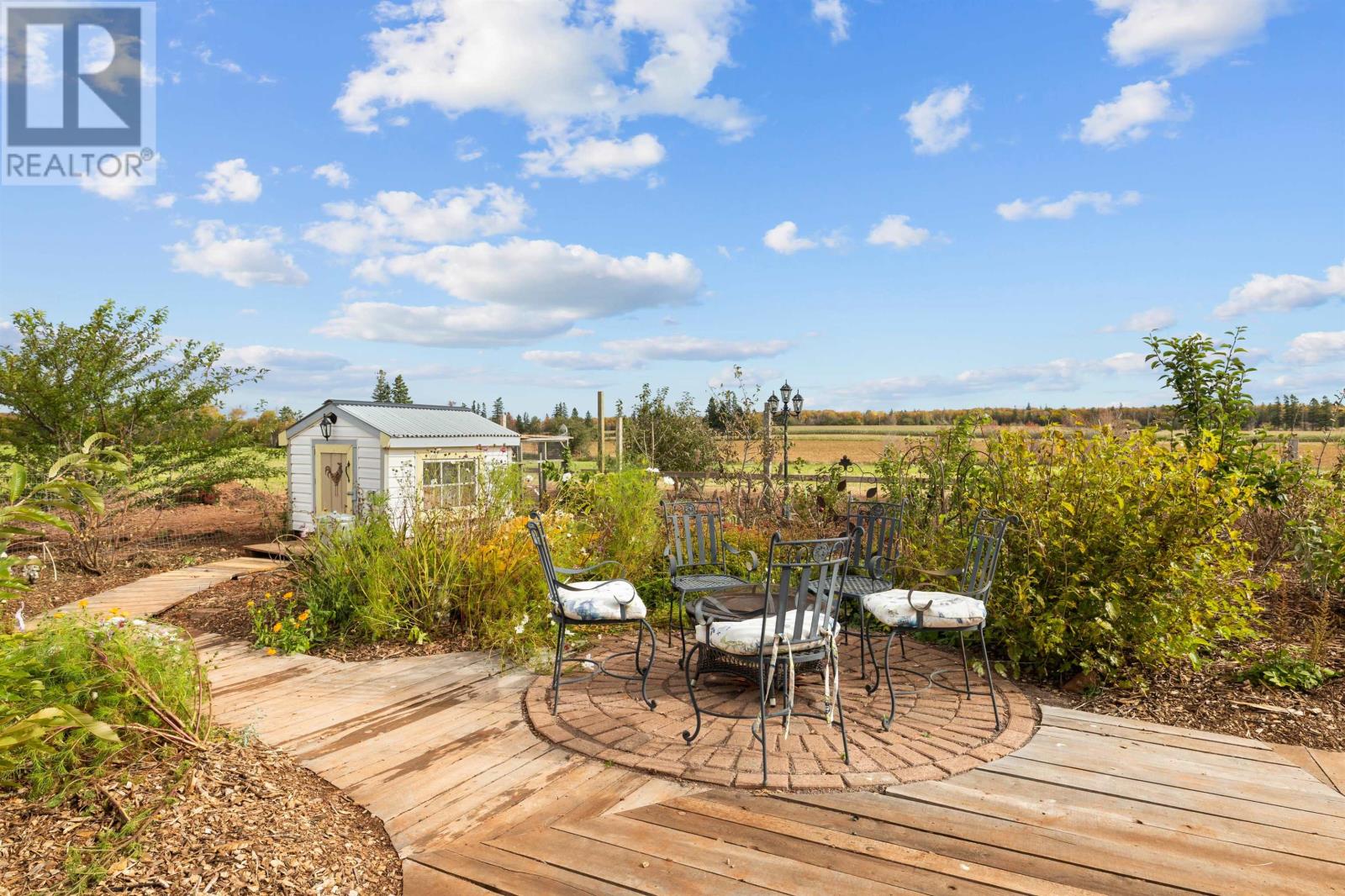472 Bradford Road - 45