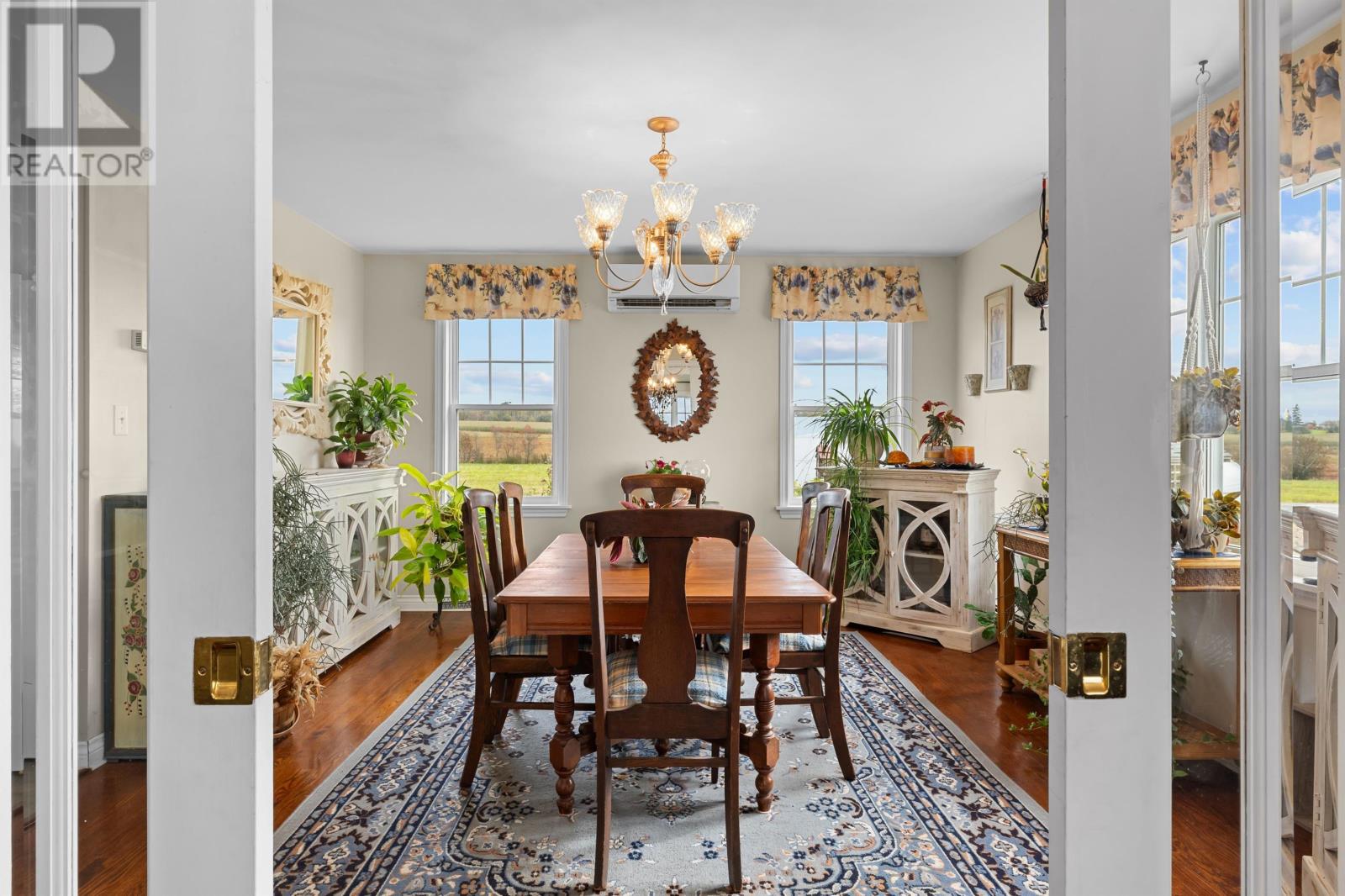 472 Bradford Road - 7