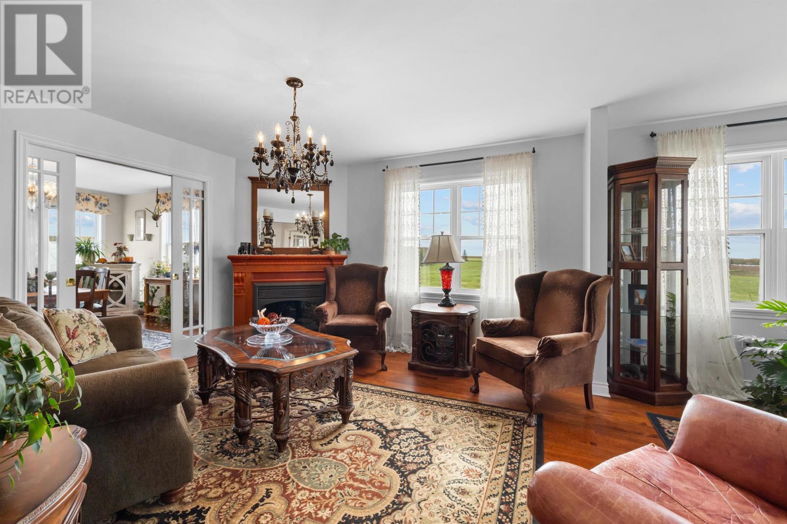 472 Bradford Road - 8