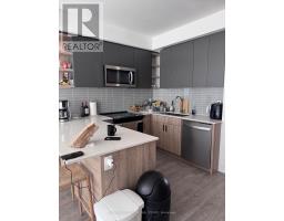 54 Hooyo Terrace, Toronto, ON M6A0G1 Photo 9