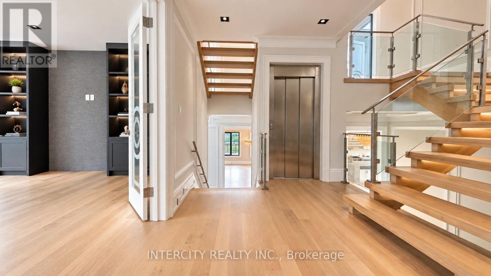 1 Silvergrove Road, Toronto, ON photo 13