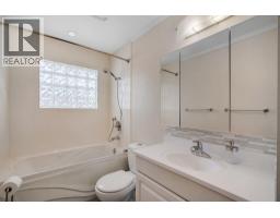 64 Huntham Road NE - photo 16